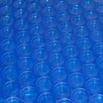 Szolár takaró 6,19 x 3,56 m 400 mikron szegett