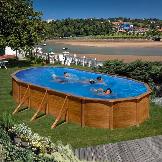 Gre Wood ovális fahatású merevfalú medence 7,3 x 3,75 x 1,20 m - fa nyomatú acélpalásttal, szkimmerrel, befúvóval