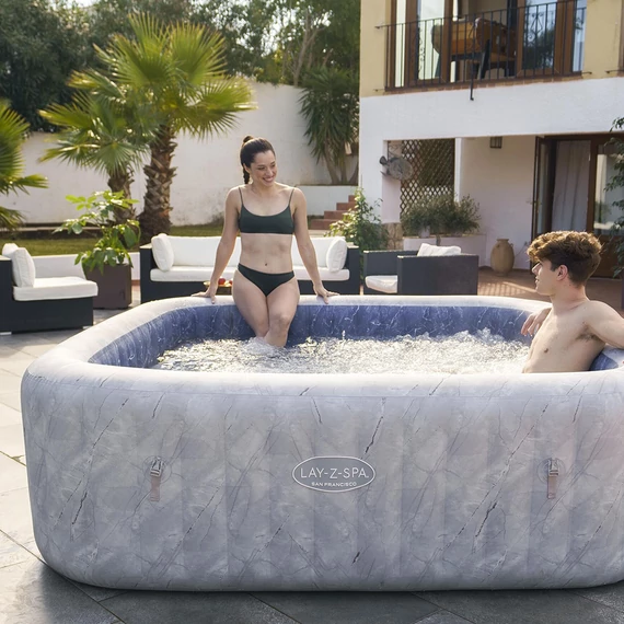 Lay-Z-Spa San Francisco Hydrojet masszázsmedence 230 x 230 x 71 cm 2025