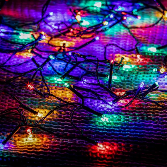 Crystalline toldható LED fényfüzér8 m, 100 db multi LED, fekete kábel