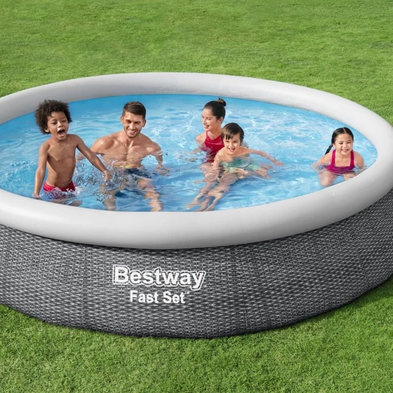 BELVEDERE Rattan hatású Felfújható peremű puhafalú medence szett 366 cm x76 cm